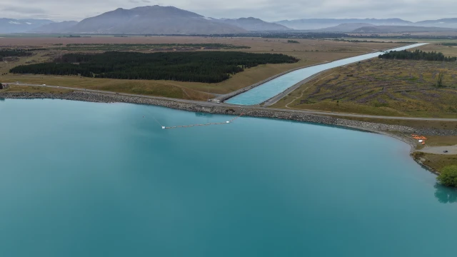 Lake Pūkaki 2 credit Jack Zorab